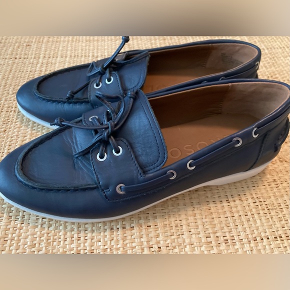 AEROSOLES Shoes - AEROSOLES Navy Leather Boat Shoes Blue Leather Slip-On Shoes Deck Shoes